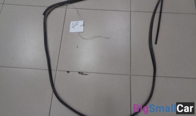 Уплотнитель двери задней левой от Kia Sorento 2002-2009 - купить Сочи