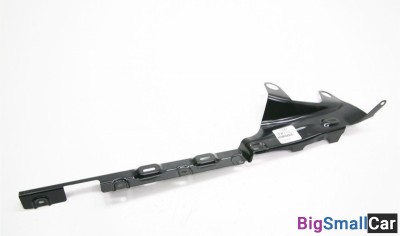 Кронштейн левый 3C0853231C VW Passat, сс