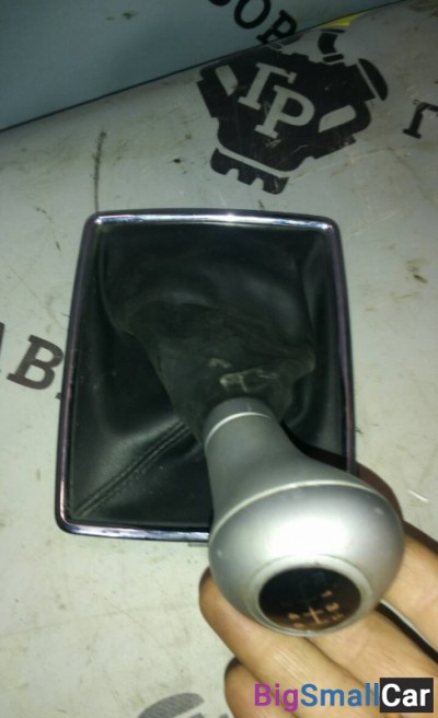 Накладка ручки селектора переключения передач Mercedes-Benz W204 б/у - купить Сочи