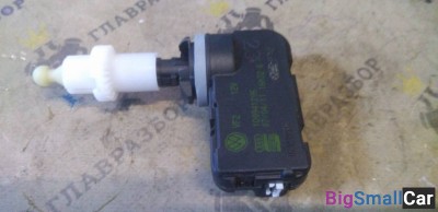 Корректор фары VW PASSAT  B6  (2005  ) б/у