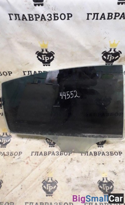 Стекло задней правой двери Passat  B5  седан 1996-2000 б/у