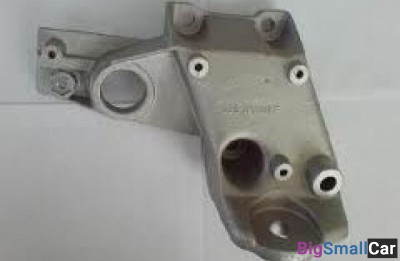 Кронштейн кпп VAG 8D0399108E правый АКПП - купить Сочи