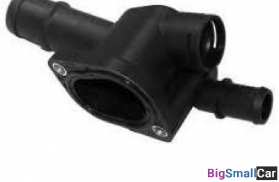 Фланец системы охлаждения VAG 038121132G - купить Сочи