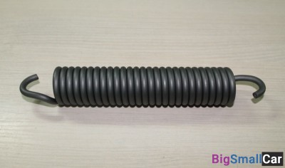Пружина возврата N2 задних колодок правая Universe