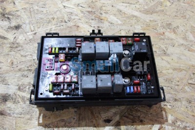 Блок предохранителей под капотом Opel Astra J - купить Сочи