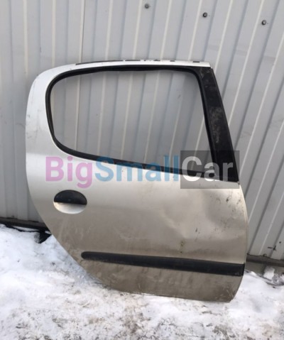 Задняя правая дверь Peugeot 206 1.4 Задняя правая дверь Peugeot 206 1.4